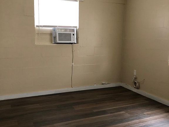 5th image of 464 S 6th Ave