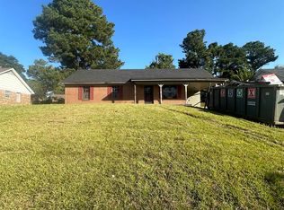 2486 Woodvale Dr, Memphis, TN 38127