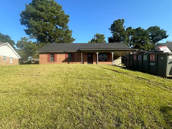 2486 Woodvale Dr, Memphis, TN 38127