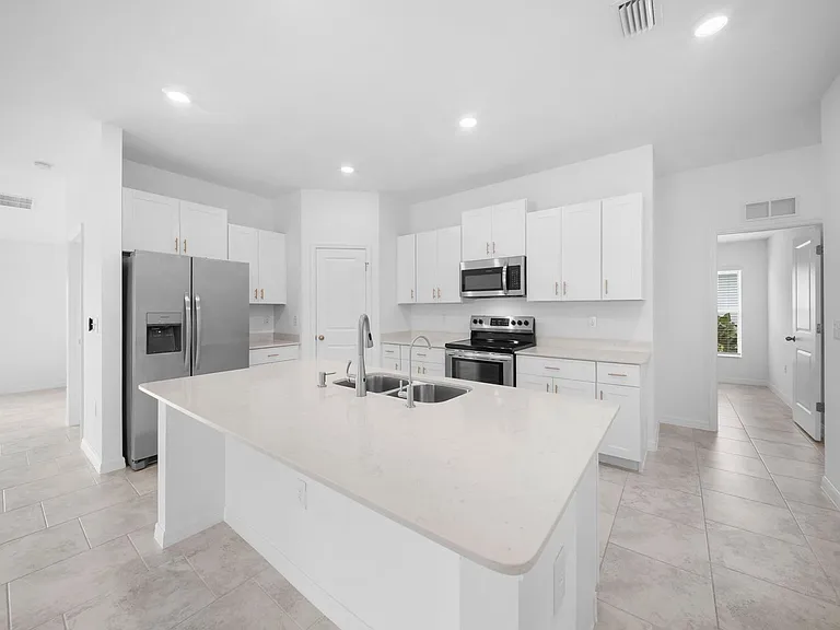 4216 Villa Rapallo Way — Photo 10
