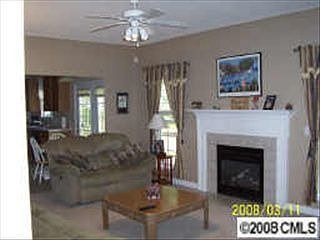4th image of 85 Missouri Ln