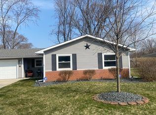 609 214th St, Dyer, IN 46311