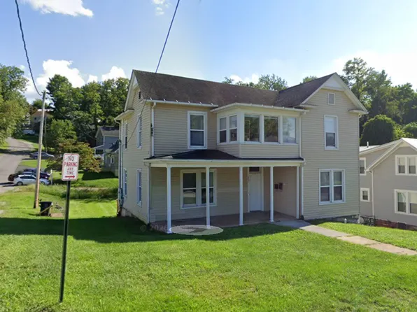1701 Downey St, Radford, VA