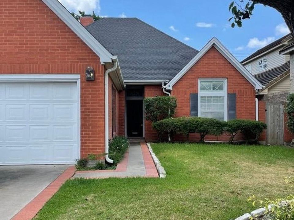 1st image of 6009J Country Club Dr