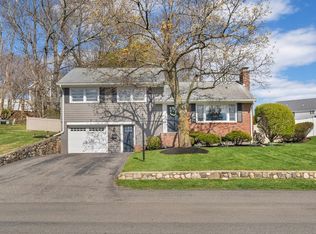 105 Macarthur Rd, Stoneham, MA 02180