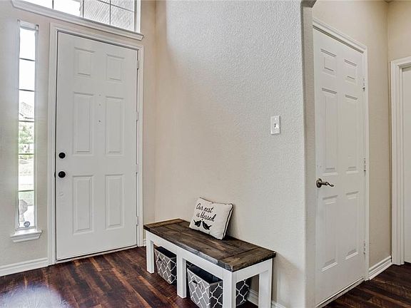 4th image of 7121 Brekenridge Dr