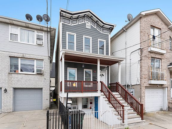 3rd image of 43 Jewett Ave