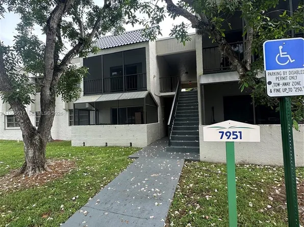7951 SW 104th St APT 209-D, Miami, FL 33156