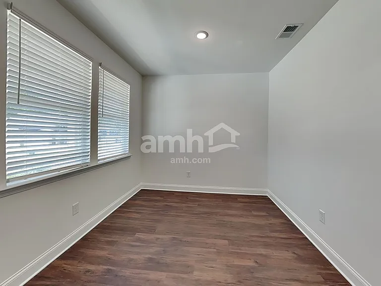 108 Spruce Cir — Photo 8