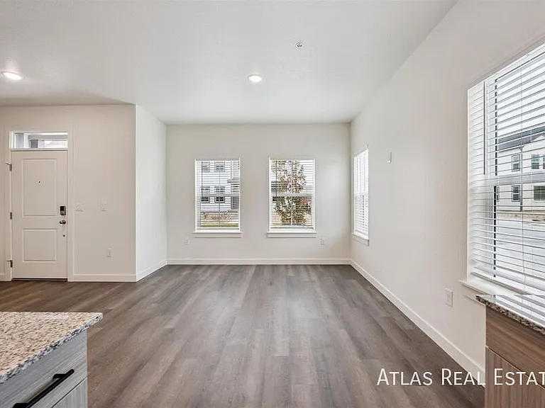 The Villas at Ridgeline Vista — Photo 79