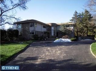 242 Brydon Rd, Wynnewood, PA 19096