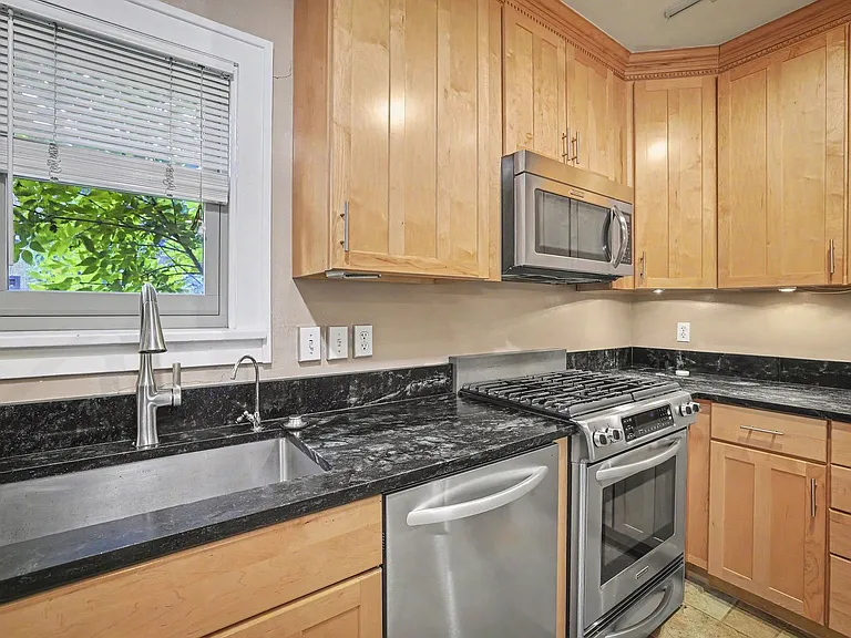 2040 S Ogden St — Photo 9