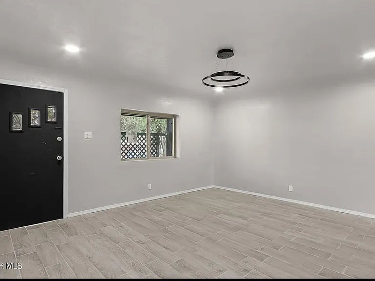 7717 Matamoros Dr — Photo 5