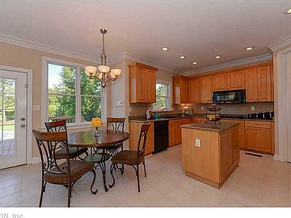 5th image of 4004 Estates Ln