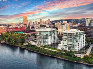 1310 NW Naito Pkwy Unit 901, Portland, OR 97209