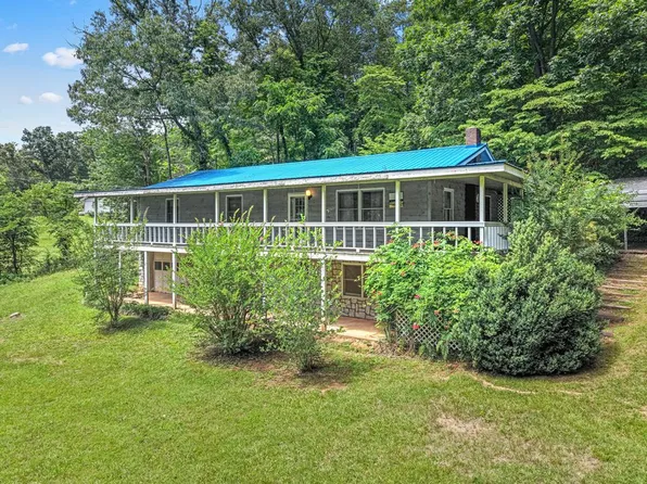 200 Gregory Dr, Franklin, NC 28734