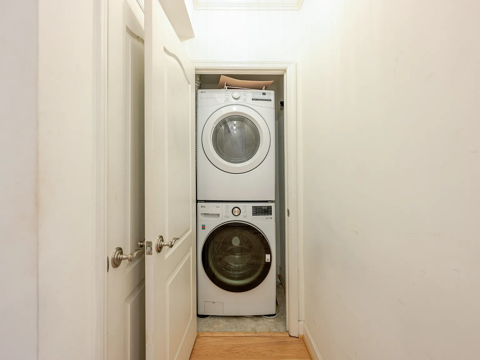 1 bed, 700 sqft, $2,750 — Photo 2