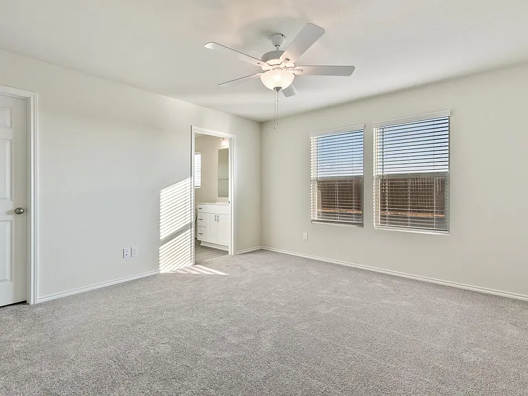 4509 Greenham Ln — Photo 12