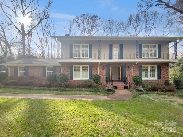 6813 Linda Lake Dr, Charlotte, NC 28215