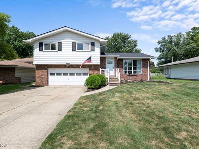 21104 Mastick Rd, Fairview Park, OH, 44126