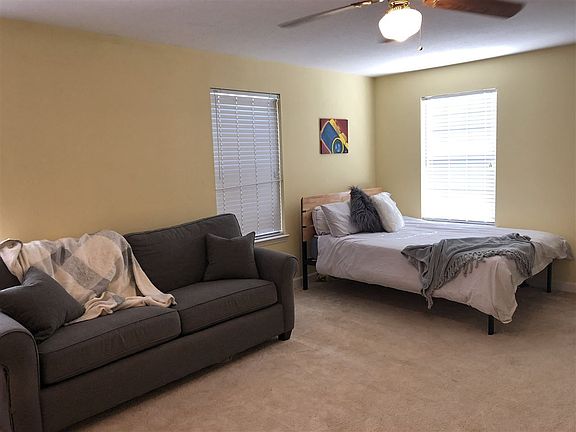 3rd image of 3712 Biltmore Ave
