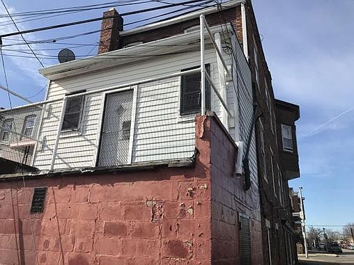 2nd image of 935 N Bentalou St