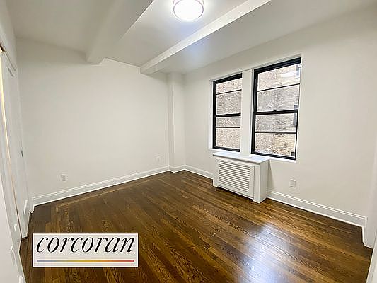 4th image of 25 W 68th St #4G