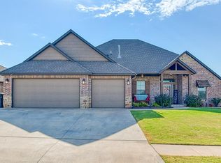 1616 Pendleton Pl, Moore, OK 73160
