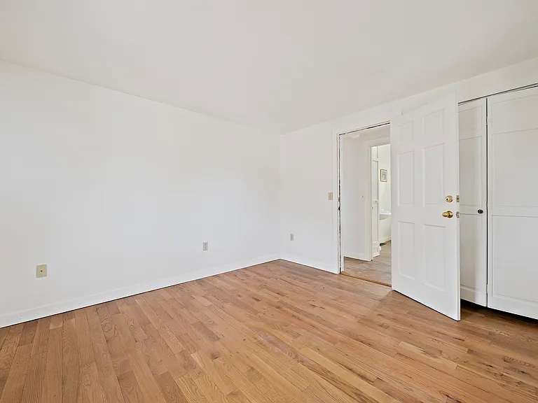 8 Winthrop Ave — Photo 10