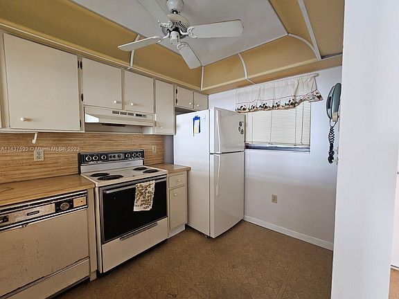 3rd image of 6880 Abbott Ave APT 502