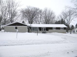 501 Sunset Ct, Denmark, WI 54208