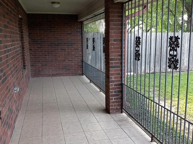 109 E Dominion Dr #B — Photo 24