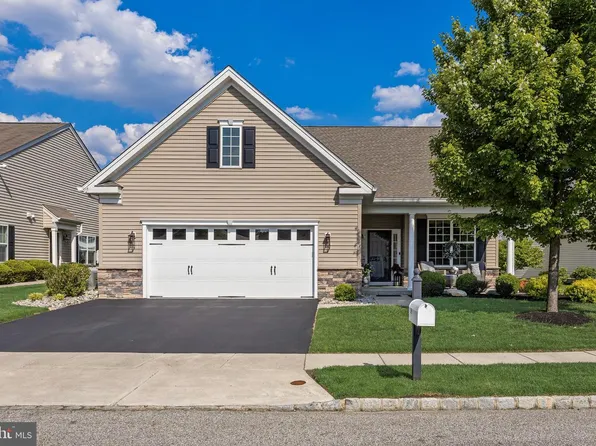 38 Montclaire Rd, Medford, NJ 08055