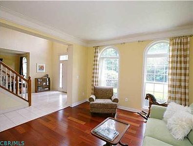 4th image of 4901 Meadway Dr