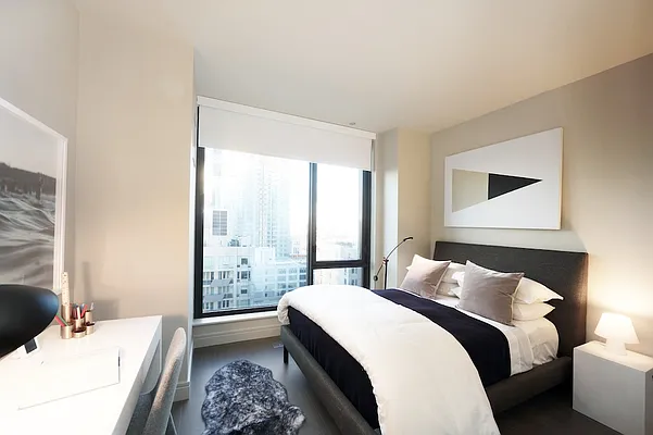 Rented by Greystar | media 4
