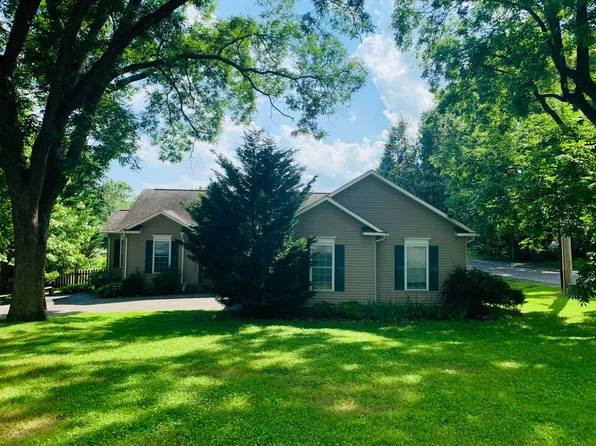 511 Owens St, Blacksburg, VA 24060
