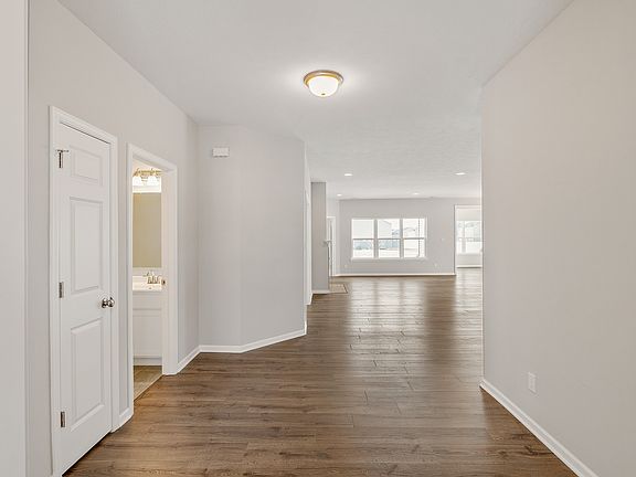2nd image of 6359 Glenbrook Ave