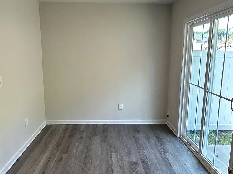 1629 Mountain Ash Ln — Photo 6