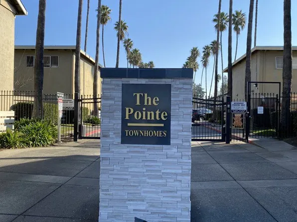 Pointe Townhomes