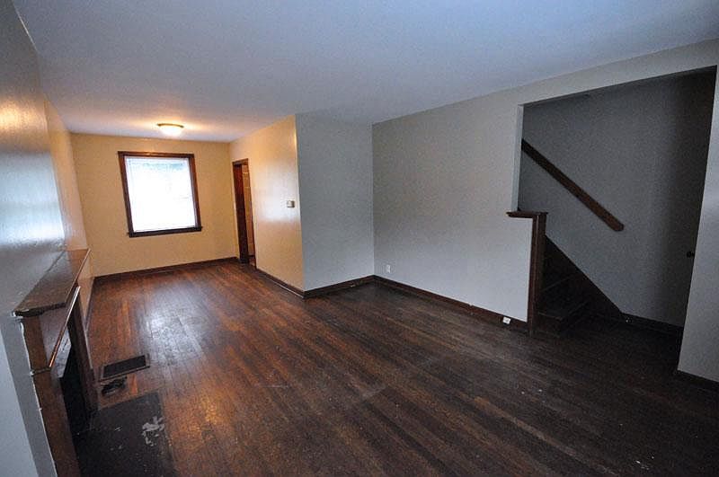 1st image of 207 E Hudson St