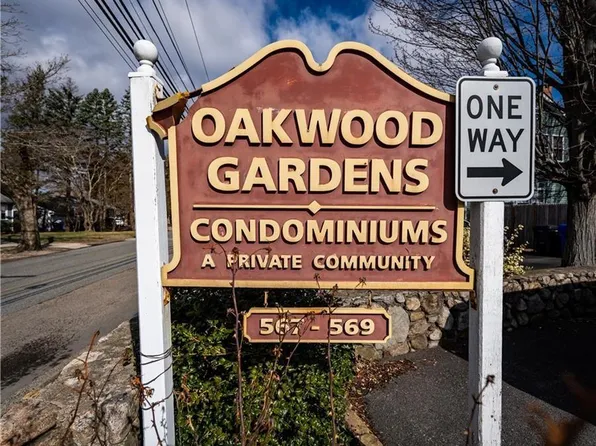 569 Smithfield Rd APT 11, North Providence, RI 02904