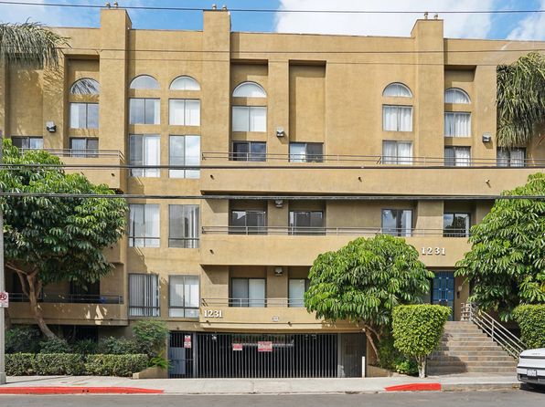 1231 N Las Palmas Ave #311