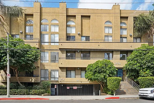 Las Palmas Apartments Photo 1