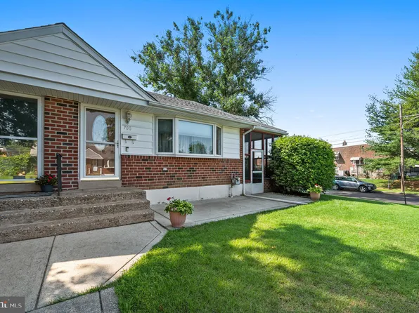 700 7th Ave, Folsom, PA 19033