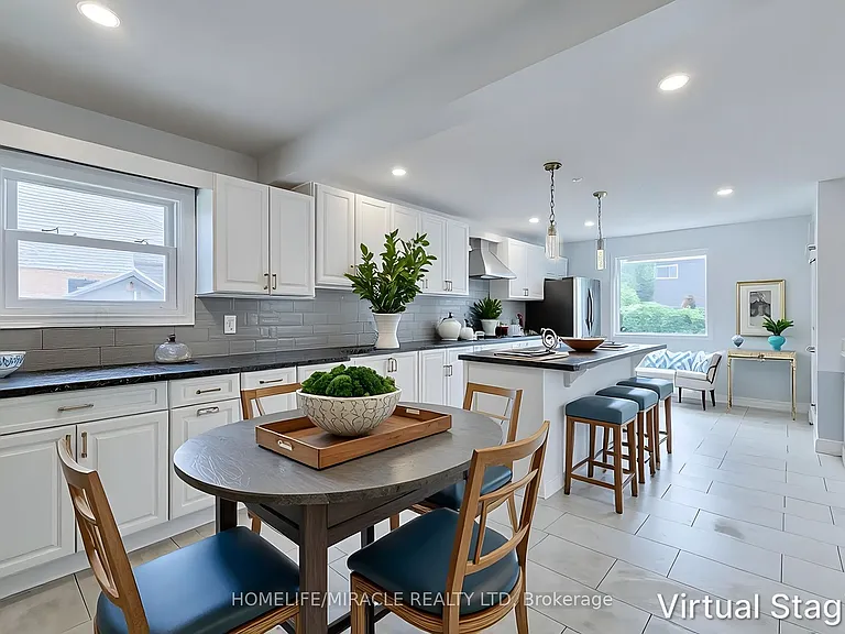 4559 Street Volodymyr Cres — Photo 15