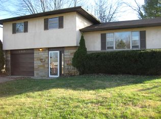 1525 Fowler Dr, Columbus, OH 43224