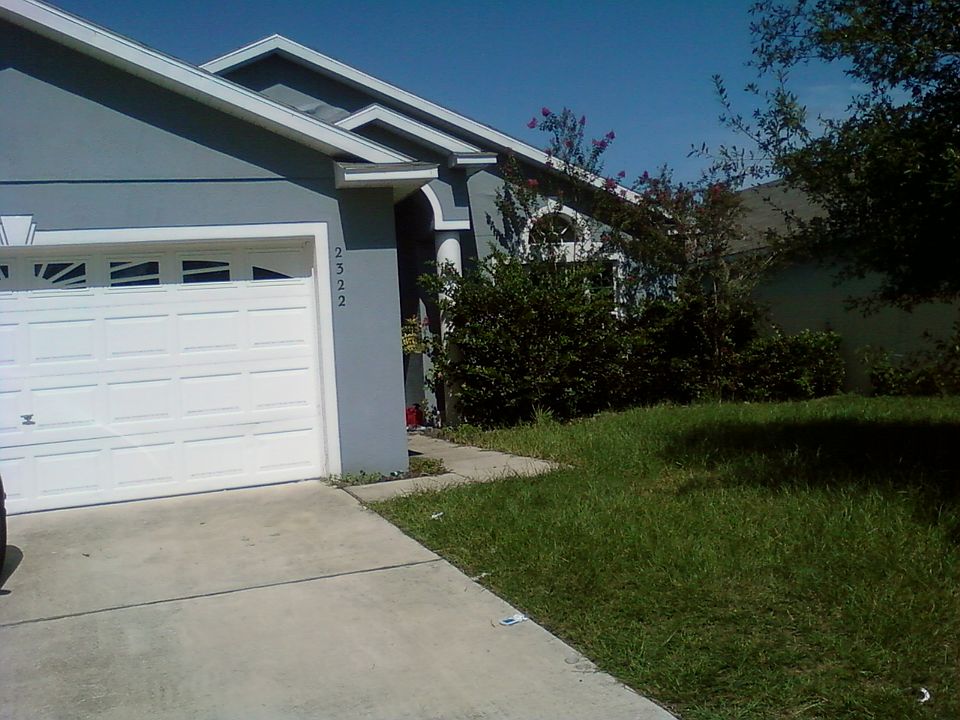 FRONT HOUSE