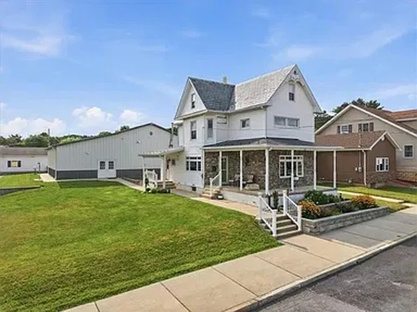 238 N 7th St, Lehighton, PA 18235