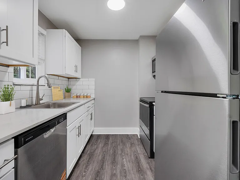 Valley Brook Townhomes — Photo 1