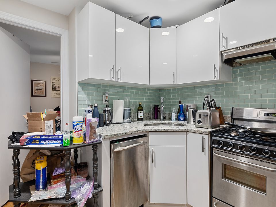 1st image of 91 Christopher St APT 19